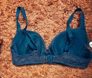 Lace Detail Push-Up Bra