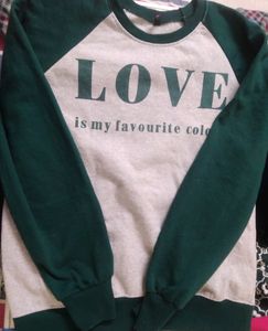 Sweatshirt