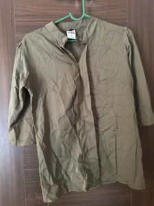 New Branded Vero Moda Olive Green Top ✨💚