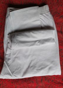 Women Avaasa Leggings