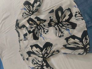Chic Floral Print Blouse