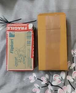 Packaging Material + Free Gift