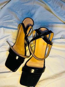 Chic Black Strappy Square Toe Heels