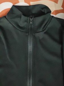 Black Quarter Zip Cropped Top