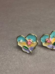 ENAMEL Vintage Heart Earrings
