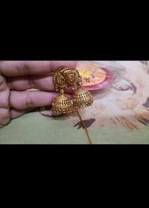 Elegant Gold Jhumka Earrings