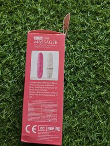 Mini Massager for Skin Care white