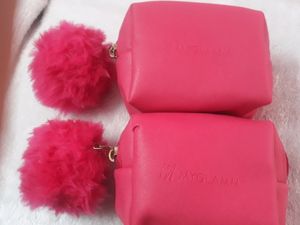 Myglamm Pom Pouch Combo 2