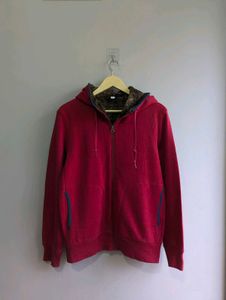 Cozy Red Zip-Up Uniqlo Hoodie