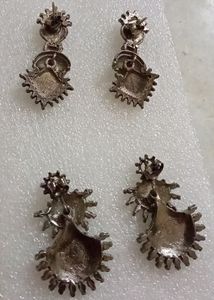 Oxidized Studs 2 Pairs