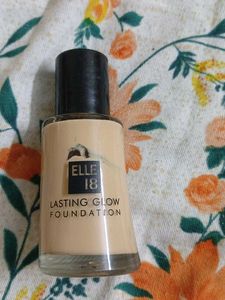 Elle 18 Lasting Glow Foundation