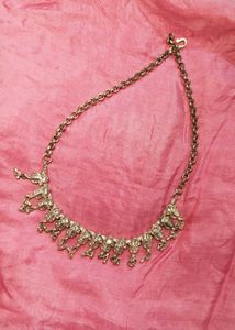 Stone-Studded Fish Design Choker