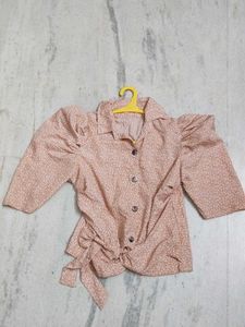 Chic Pink Floral Print Tie-Front Top