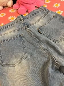 Wide-Leg Jeans