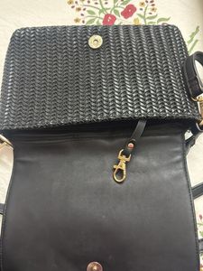 Chic Black Woven Crossbody Bag
