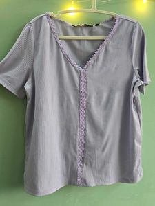 Light Purple Ribbed V-Neck Top