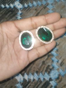 Emerald Green Colour Earring