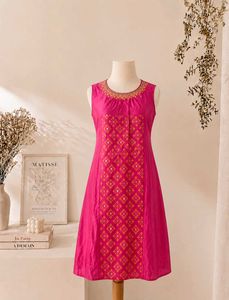 Vibrant Pink Embroidered Kurta