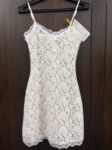 Elegant white floral lace mini dress💕