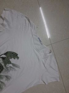 White Graphic Print T-Shirt