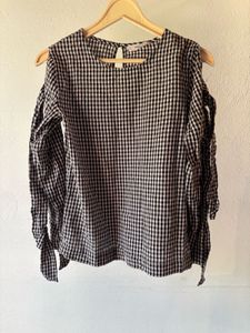 Gingham Cold Shoulder Top