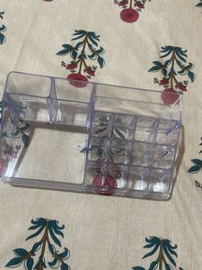 makeup organizer