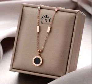 Elegant Roman Numeral Pendant Necklace