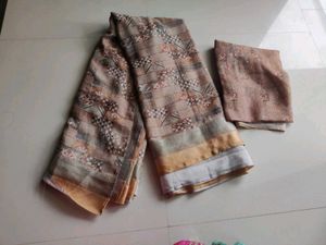 Elegant Geometric Print Saree with Blouse