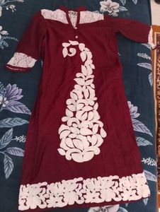 Maroon & White Kurti