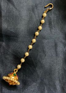 Pearl &amp; Kundan Maang Tikka