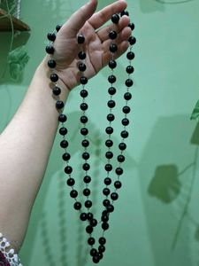 Elegant Black Beaded Necklace
