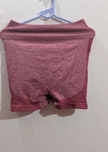 pink shorts