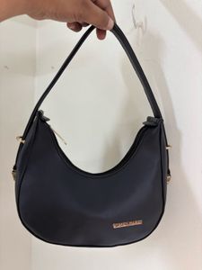 Chic Black Shoulder Bag