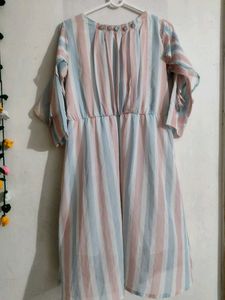 Chic Striped Knee-Length Dress