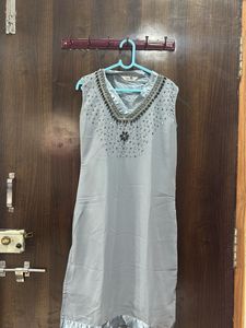 Elegant Grey Embellished Kurta