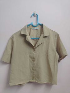 Beige crop shirt