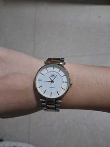 Elegant Women's Quartz Watch