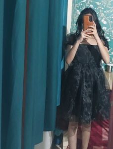 Chic Black Puff Sleeve Mini Dress