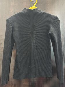 Black Ribbed Knit Long Sleeve Top