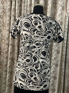 Monochrome Swirl Print Top