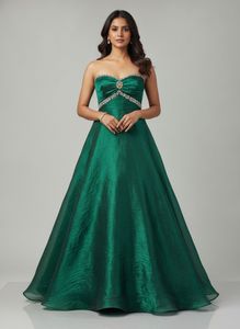 Stunning Emerald Green Gown