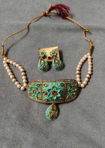 Stunning Teal &amp; Gold Choker Necklace Set