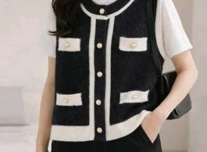 Wollen Black &amp; White Knit Vest