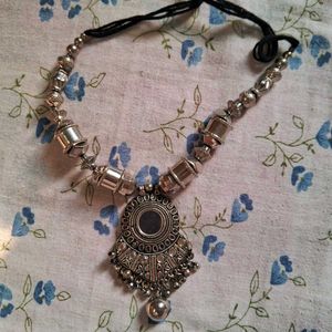 HEAVY OXIDISED NECKLACE - NEW