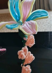 Pipe cleaners flower bouquet