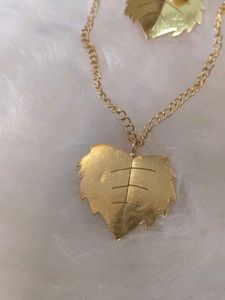 Gold Leaf Pendant Necklace &amp; Earrings Set