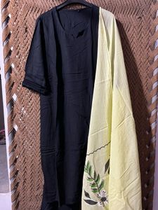 Black Suit Set With Green Floral Dupatta