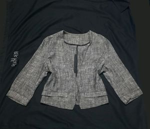 GREY BLAZER