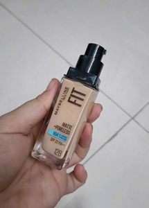 Maybelline Fit Me Matte Foundation