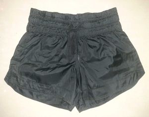 🖤 Reebok Black Parachute Shorts - Luxe-Worthy